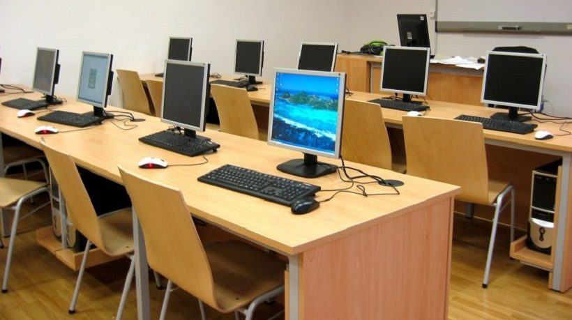 cyber cafe